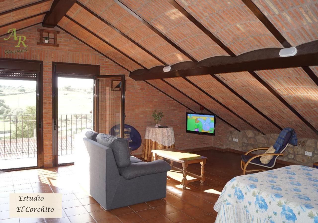 Apartamentos Rurales Monfraguee Torrejon el Rubio Bagian luar foto